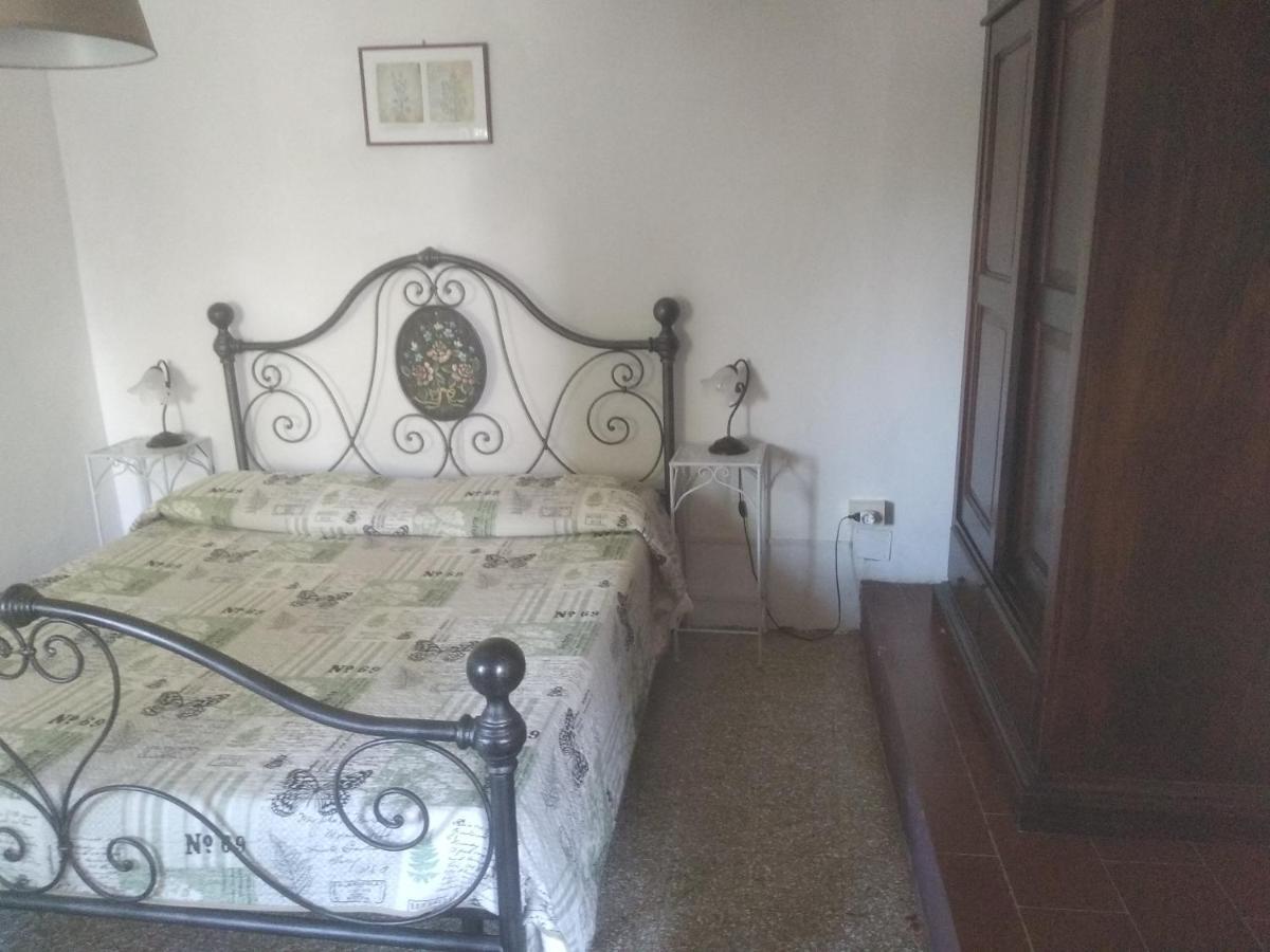 Agriturismo Santa Croce Сан Джиминяно Екстериор снимка