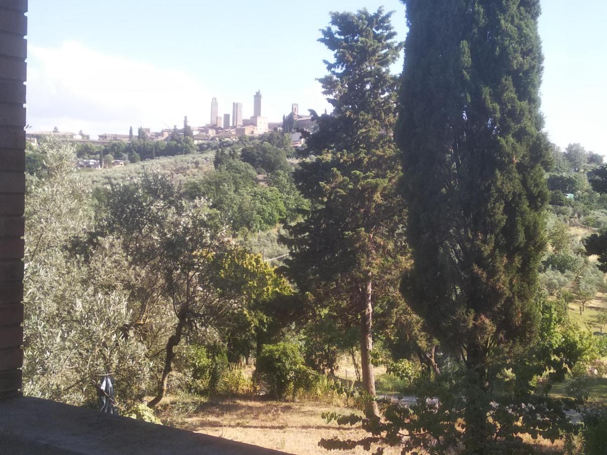 Agriturismo Santa Croce Сан Джиминяно Екстериор снимка
