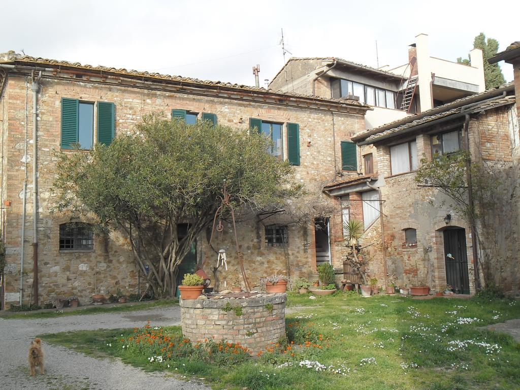 Agriturismo Santa Croce Сан Джиминяно Екстериор снимка