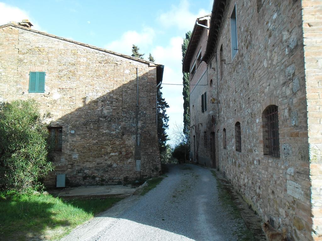 Agriturismo Santa Croce Сан Джиминяно Екстериор снимка