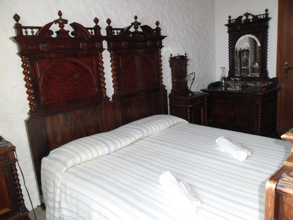 Agriturismo Santa Croce Сан Джиминяно Стая снимка